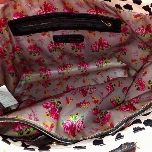 NWOT large Betsey Johnson purse - Picture 2 of 8